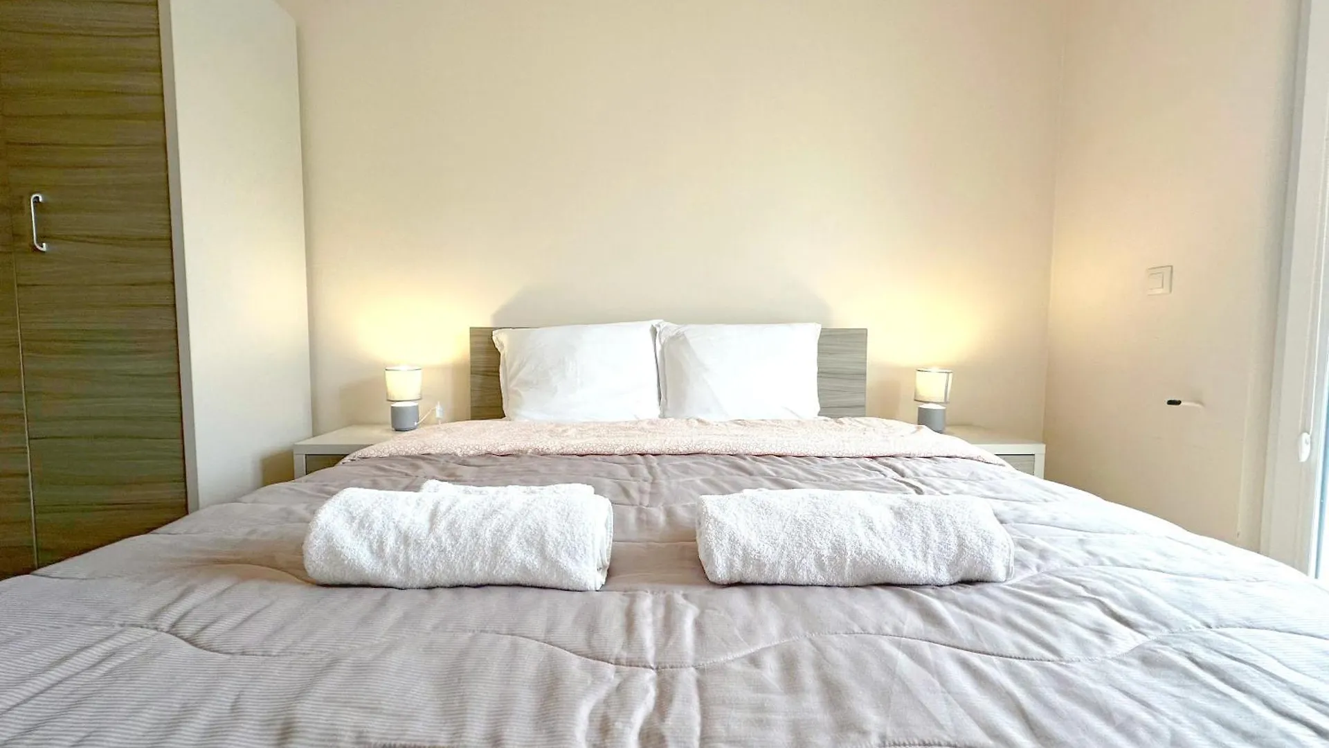 Old City Views - Luxury 2Bdr Apt & Free Parking София Апартаменты