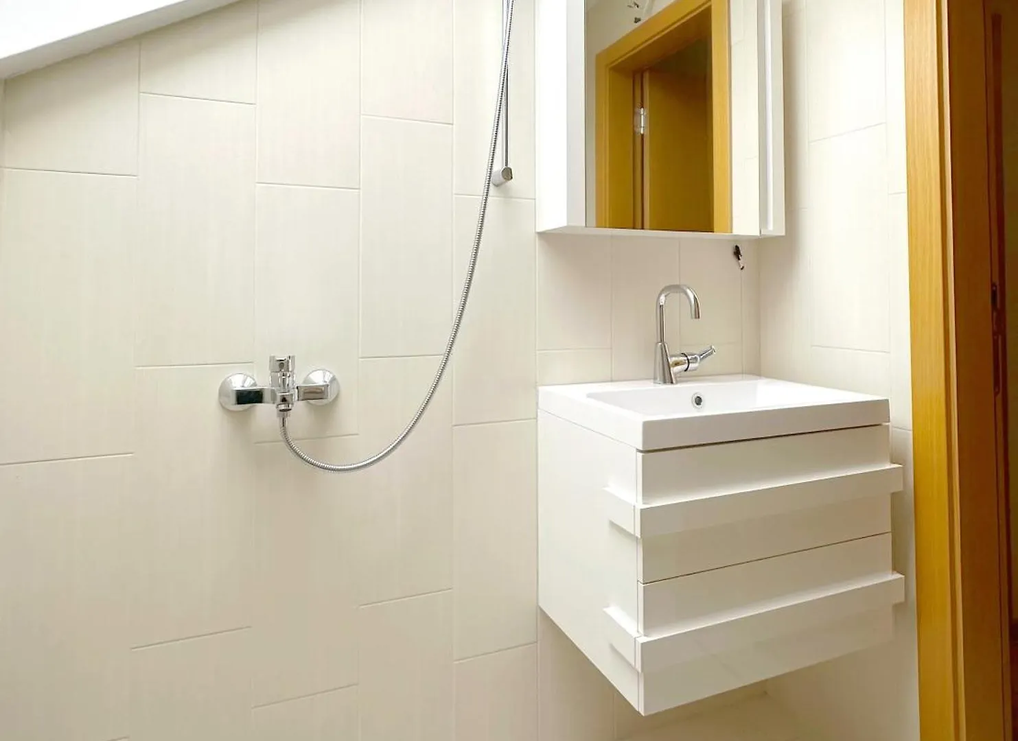 Old City Views - Luxury 2Bdr Apt & Free Parking 0*, Sófia Bulgária