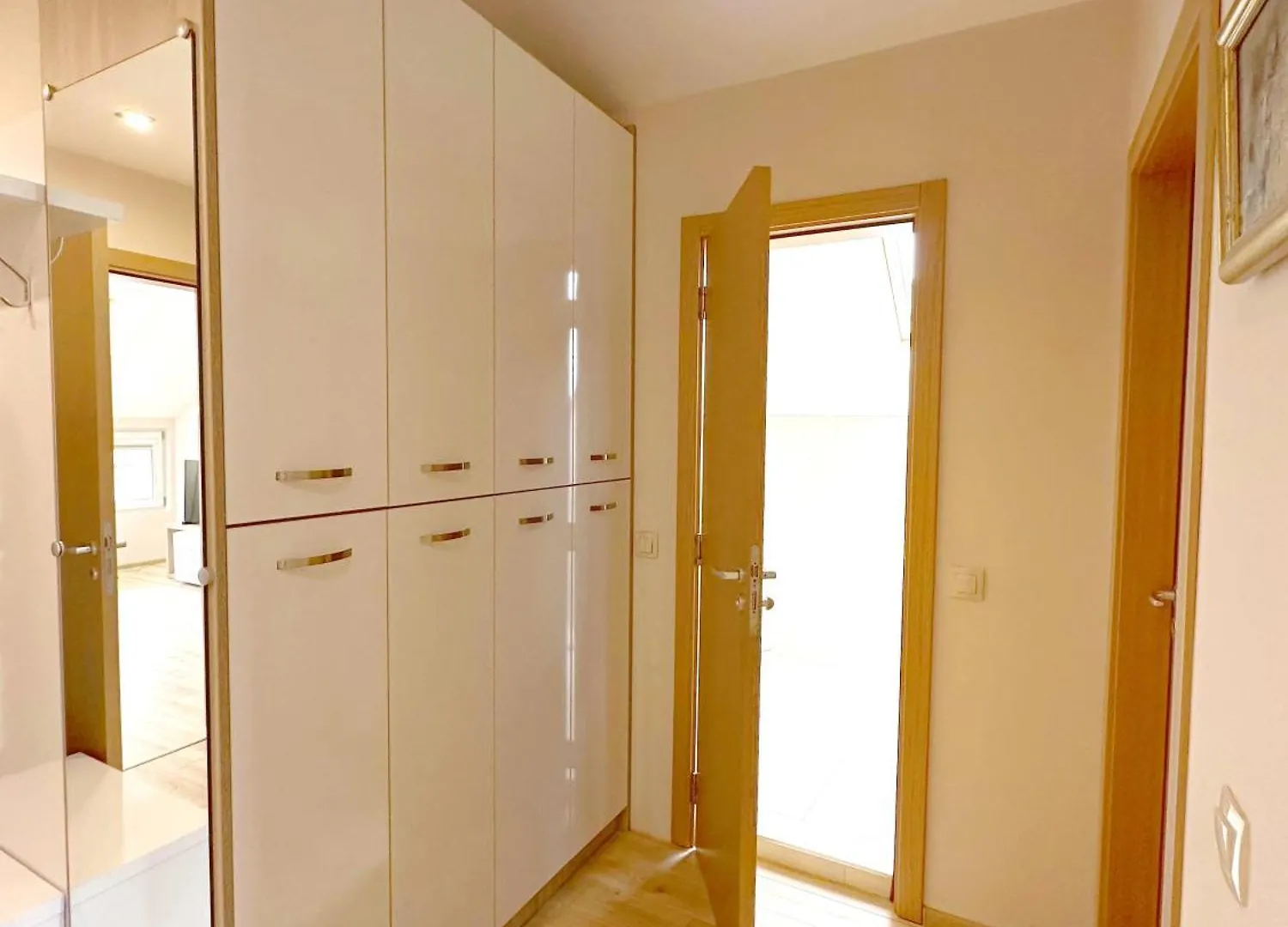 Old City Views - Luxury 2Bdr Apt & Free Parking Apartamento